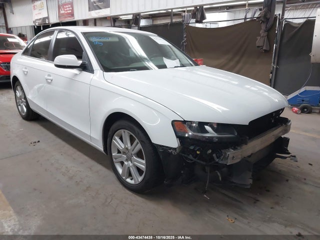 2011 AUDI A4 WAUAFAFL2BN036592 Photo 0