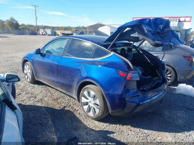 2024 TESLA MODEL Y 7SAYGDED6RF038089 Photo 2