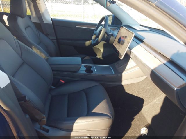 2024 TESLA MODEL Y 7SAYGDED6RF038089 Photo 4