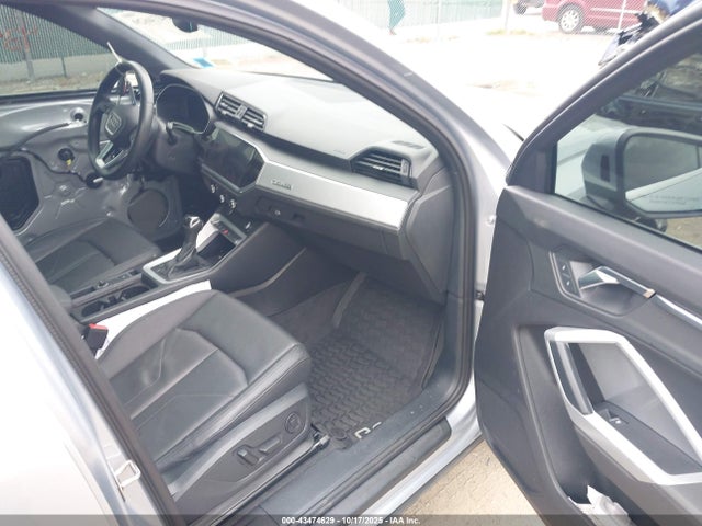 2021 AUDI Q3 WA1AUCF39M1153496 Photo 4
