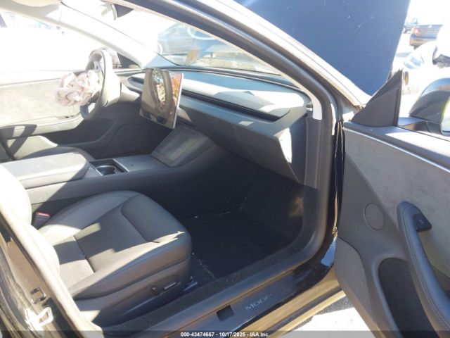 2024 TESLA MODEL 3 5YJ3E1EBXRF722590 Photo 4
