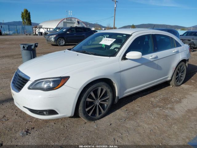 2014 CHRYSLER 200 1C3CCBBG4EN180298 Photo 1