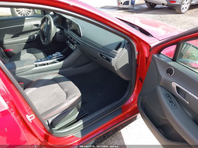 2021 HYUNDAI SONATA 5NPEJ4J22MH132227 Photo 4