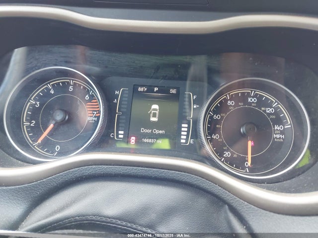 1C4PJLCB5GW190699 Jeep Cherokee