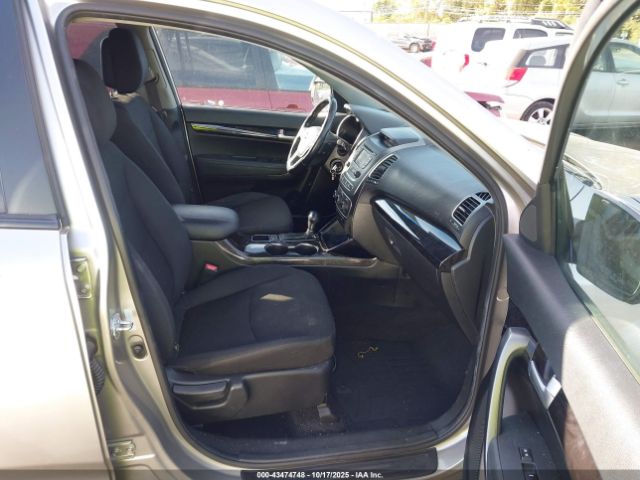 2014 KIA SORENTO 5XYKT3A62EG474179 Photo 4