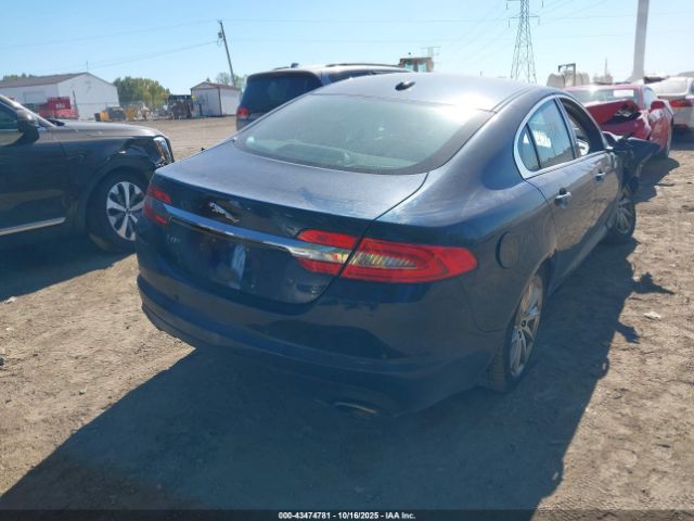 2012 JAGUAR XF SAJWA0FBXCLS46641 Photo 3