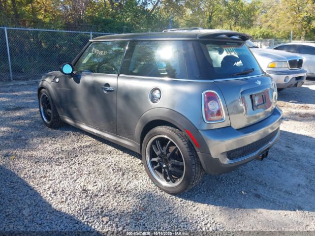 2009 MINI COOPER S WMWMF73539TX40375 Photo 2