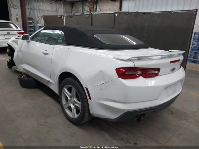 2020 CHEVROLET CAMARO 1G1FB3DX2L0131926 Photo 2