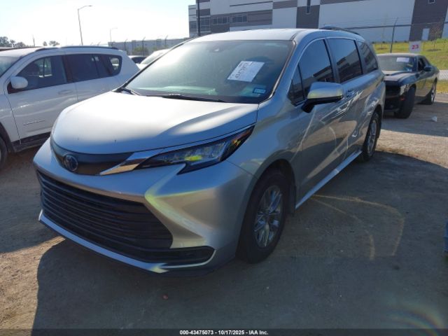 2022 TOYOTA SIENNA 5TDKRKEC7NS098087 Photo 1