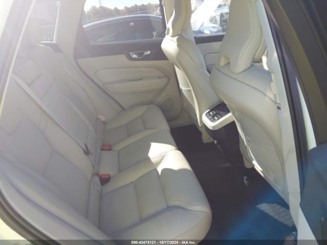 2022 VOLVO XC60 YV4L12DL1N1946441 Photo 7