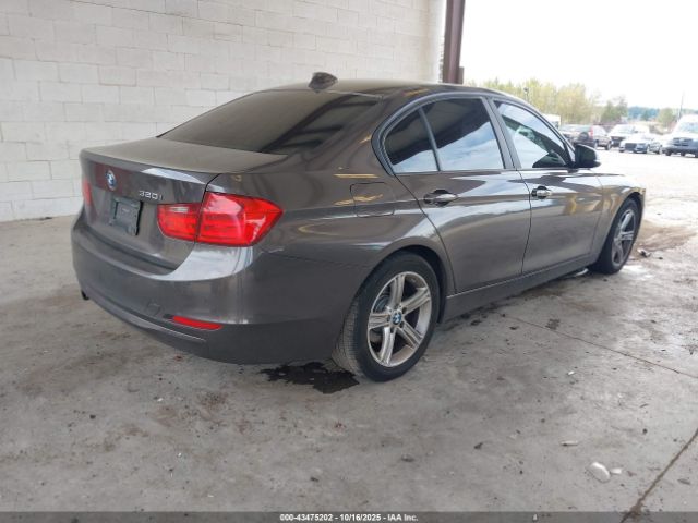 2014 BMW 320I WBA3B1C50EPV79393 Photo 3