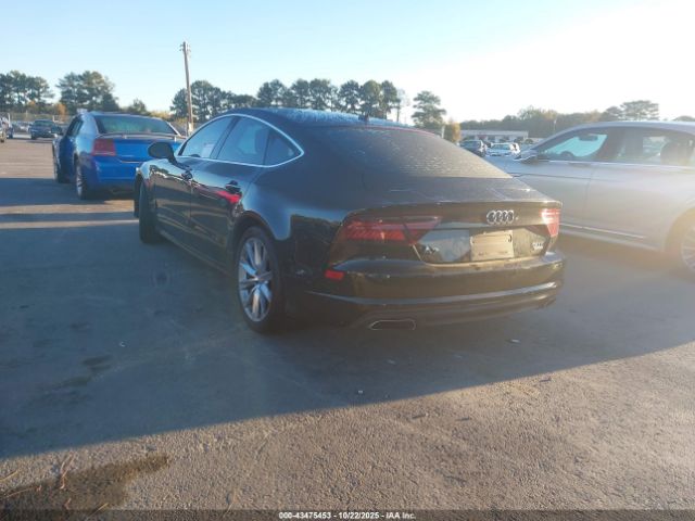 2016 AUDI A7 WAUWGAFC5GN164058 Photo 2