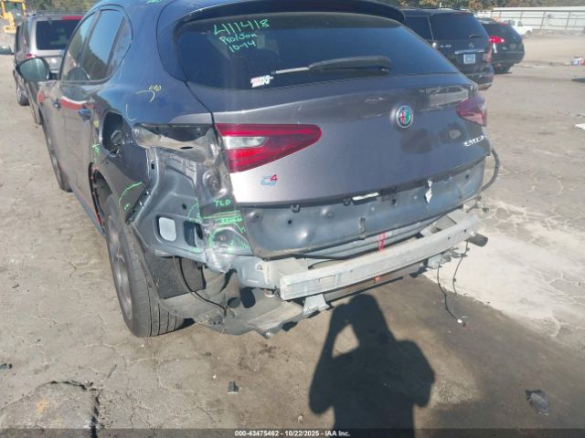 2018 ALFA ROMEO STELVIO ZASFAKPN4J7B58961 Photo 5