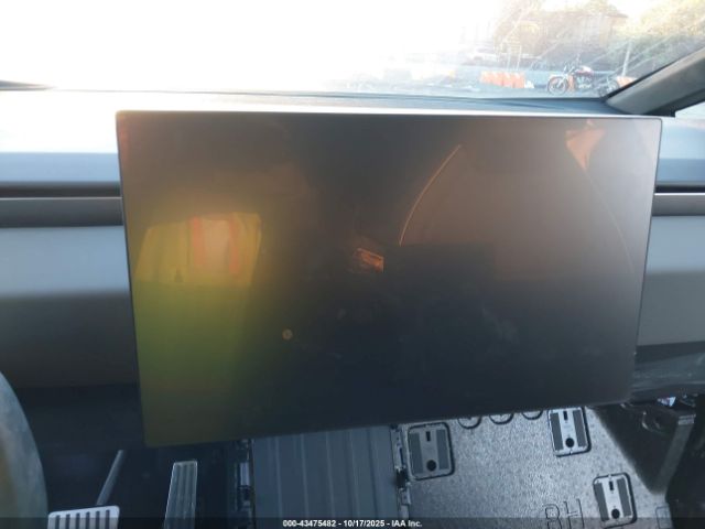 2025 TESLA CYBERTRUCK 7G2CEHED4SA079437 Photo 6