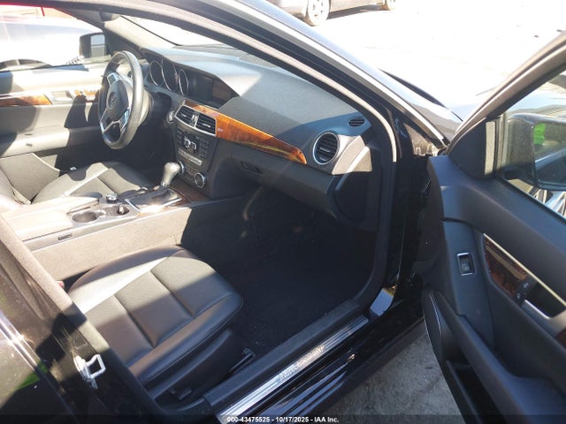 43475525 :رقم المزاد ، WDDGF4HB7DR273292 vin ، 2013 Mercedes-benz C 250 Sport مزاد بيع