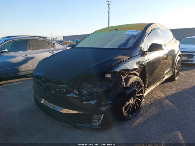 2018 TESLA MODEL X 5YJXCBE20JF105099 Photo 1