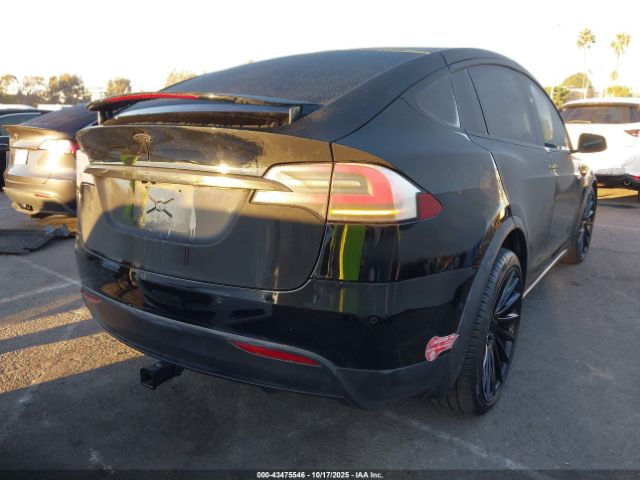 2018 TESLA MODEL X 5YJXCBE20JF105099 Photo 3