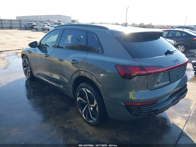 2024 AUDI Q8 E-TRON WA16ABGE3RB052755 Photo 2