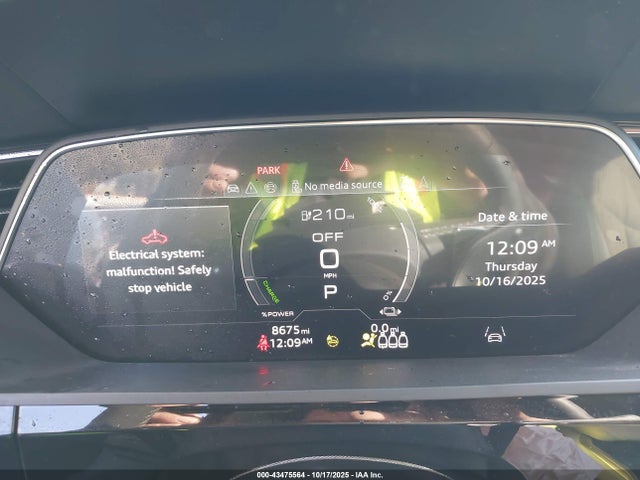 2024 AUDI Q8 E-TRON WA16ABGE3RB052755 Photo 6