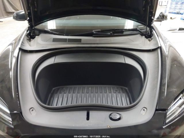 2024 TESLA MODEL 3 5YJ3E1ET5RF825103 Photo 9