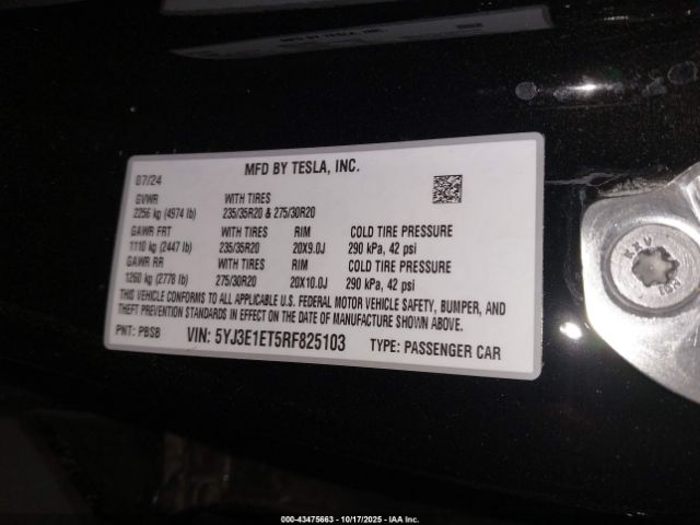 2024 TESLA MODEL 3 5YJ3E1ET5RF825103 Photo 8