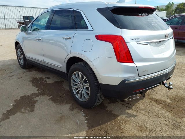 2017 CADILLAC XT5 1GYKNBRSXHZ268243 Photo 2