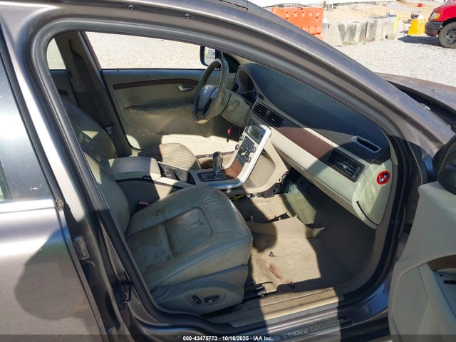 2011 VOLVO XC70 YV4952BZ9B1095488 Photo 4