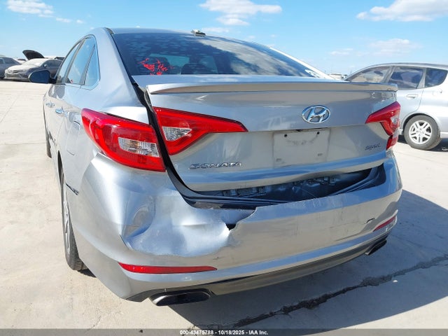 Hyundai Sonata Sport 2015 5NPE34AF5FH064568 Image 17