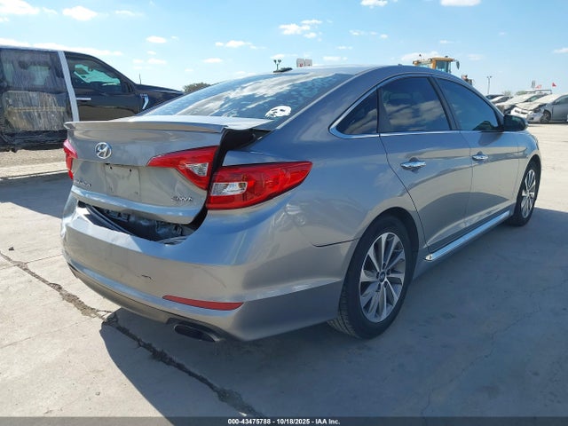 Hyundai Sonata Sport 2015 5NPE34AF5FH064568 Image 4