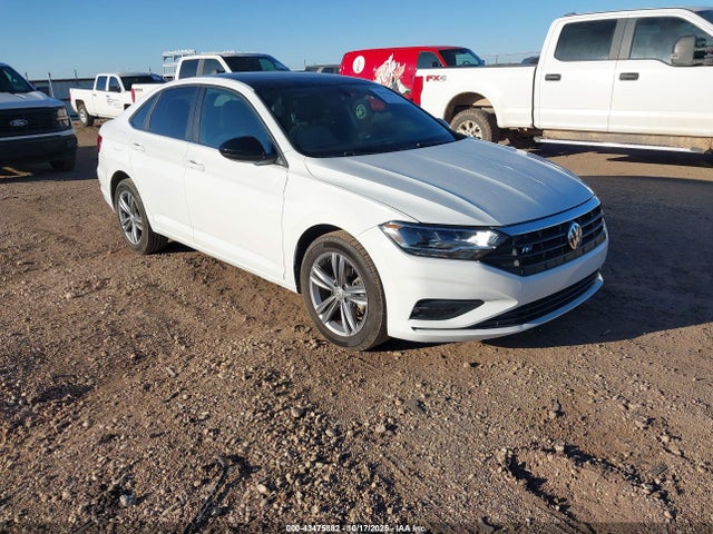 2019 3VWCB7BU2KM272661 main image