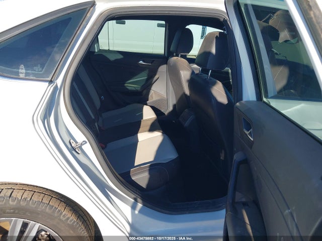 Volkswagen 1.4 tsi 2019 3VWCB7BU2KM272661 Image 8