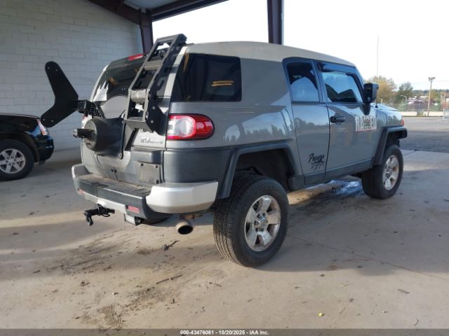 2014 TOYOTA FJ CRUISER JTEBU4BF3EK183777 Photo 3