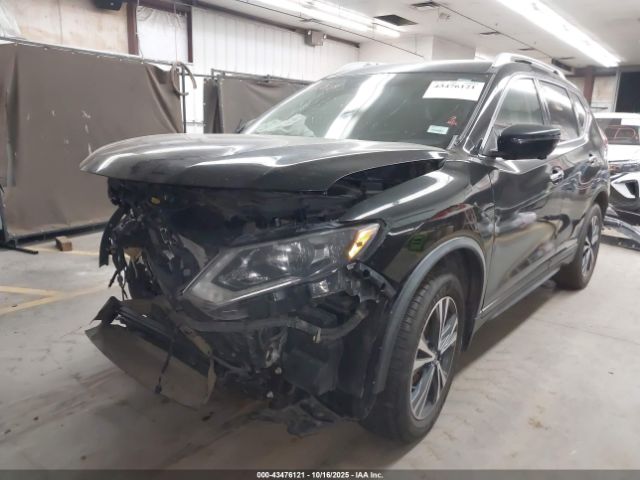 2018 NISSAN ROGUE KNMAT2MV4JP572758 Photo 1