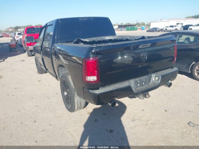 2014 RAM 1500 3C6RR6KT2EG286564 Photo 2
