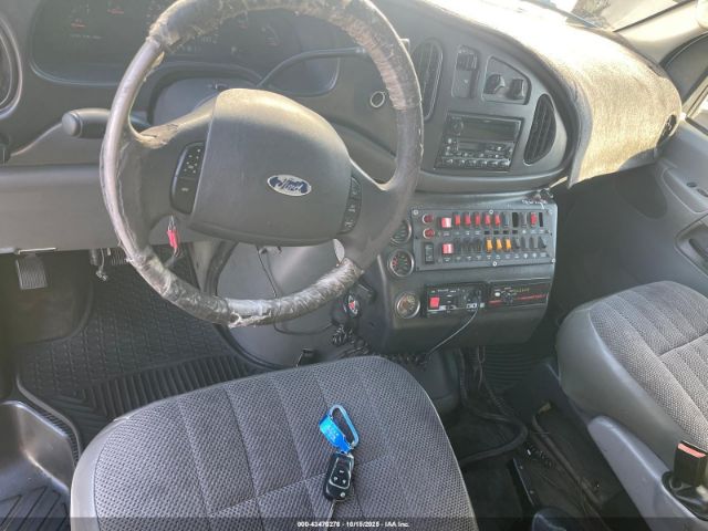 2003 FORD E-450 CUTAWAY 1FDXE45F03HB51684 Photo 10