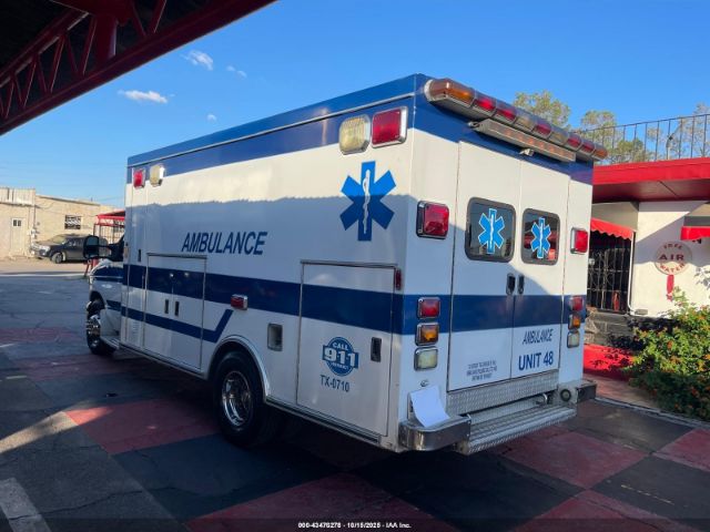 2003 FORD E-450 CUTAWAY 1FDXE45F03HB51684 Photo 2