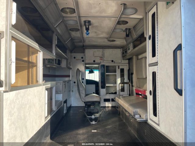 2003 FORD E-450 CUTAWAY 1FDXE45F03HB51684 Photo 7