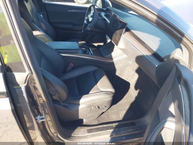 2023 TESLA MODEL X 7SAXCBE59PF376507 Photo 4