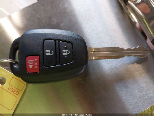 2022 TOYOTA COROLLA CROSS 7MUAAAAG6NV009167 Photo 10