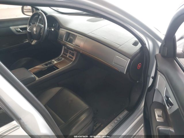 2013 JAGUAR XF SAJWA0E74D8S90927 Photo 4