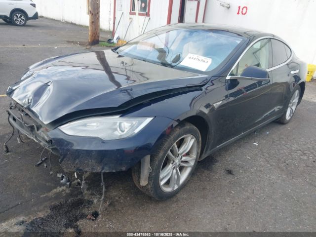 2014 TESLA MODEL S 5YJSA1H15EFP42623 Photo 1