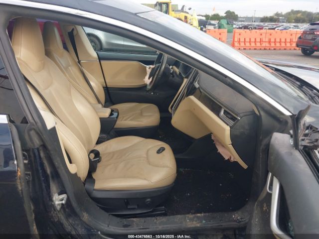 2014 TESLA MODEL S 5YJSA1H15EFP42623 Photo 4