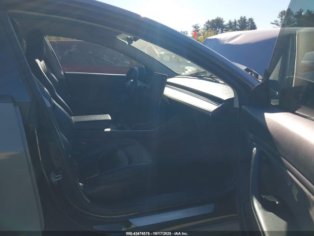 2018 TESLA MODEL 3 5YJ3E1EA8JF017475 Photo 4