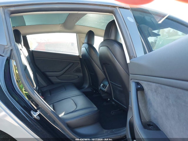 2018 TESLA MODEL 3 5YJ3E1EA8JF017475 Photo 7