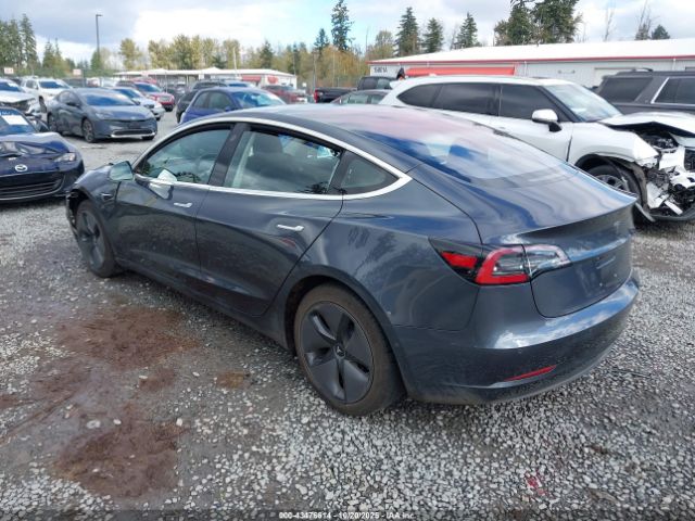 2018 TESLA MODEL 3 5YJ3E1EA8JF016262 Photo 2