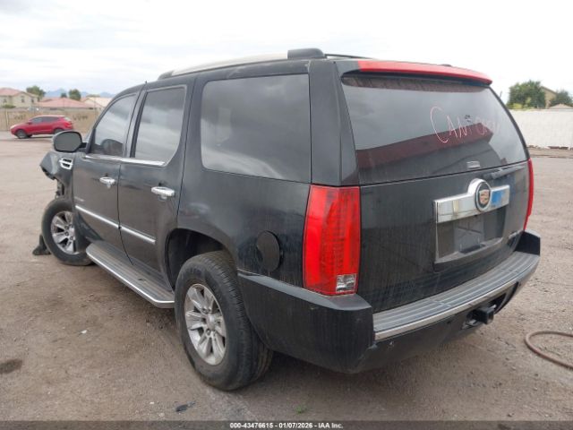 2014 CADILLAC ESCALADE 1GYS3BEF8ER179619 Photo 2