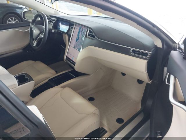2018 TESLA MODEL S 5YJSA1E21JF241476 Photo 4