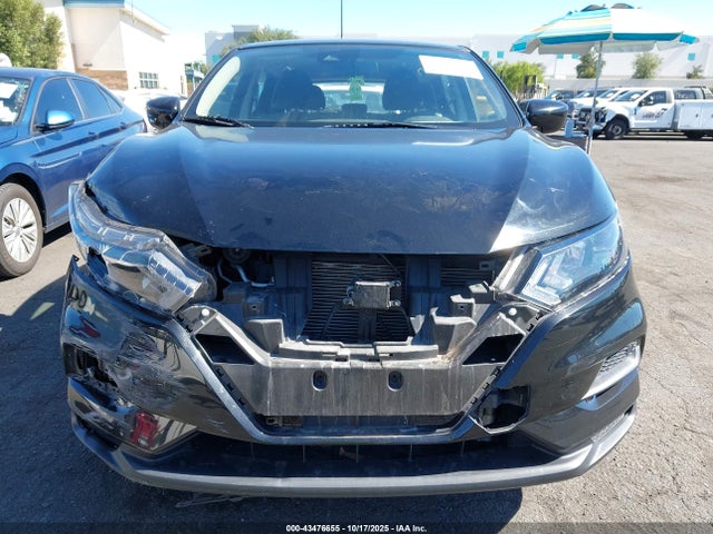 JN1BJ1AVXNW582492 Nissan Rogue Sport S Fwd Xtronic Cvt