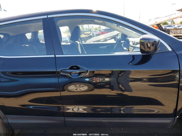 JN1BJ1AVXNW582492 Nissan Rogue Sport S Fwd Xtronic Cvt