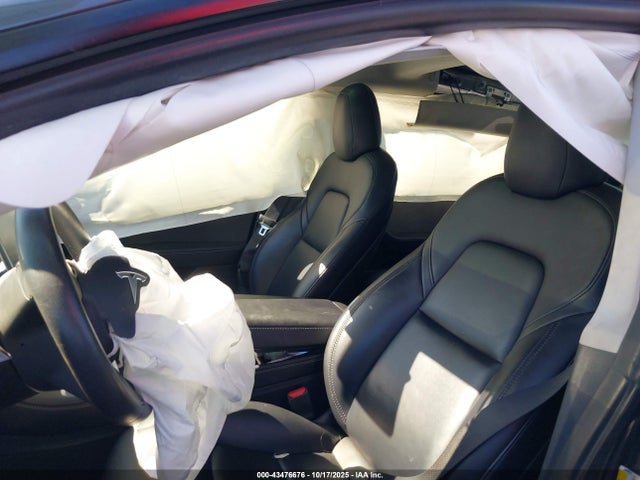 Tesla MODEL 3 2021 5YJ3E1EC5MF043974 Image 33
